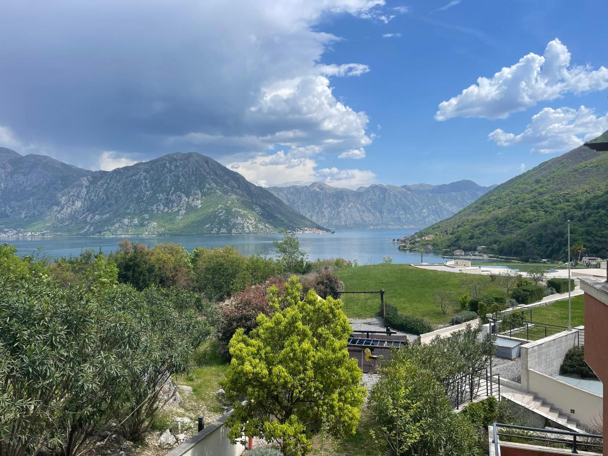 Lavender Bay Apartment B23 Kotor Exterior foto